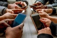 جهش واردات مسافری موبایل؛ افت واردات تجاری و تغییر نقشه بازار تلفن همراه