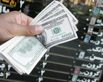 دلار در مسیر نزول: بازار تا کجا عقب می‌نشیند؟
