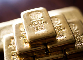 طلا در نزدیکی اوج تاریخی؛ پیش‌بینی بانک معتبر سوئیسی از آینده بازار
