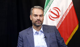 اگر پزشکیان مسئله خودرو و فیلترینگ را حل می‌کرد، نمره اقتصادی‌اش بالاتر بود