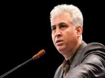 مسکن سانتی‌متری دردی از مردم دوا نمی‌کند/ تصدی‌گری دولت شرایط مسکن را دچار چالش کرده است
