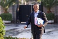 فوری/ فرزین استعفا داد