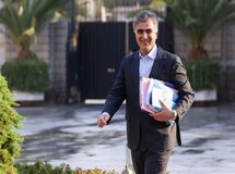 فوری/ فرزین استعفا داد