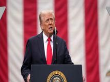 سقوط بورس آمریکا با تهدید تعرفه‌ای جدید ترامپ علیه چین
