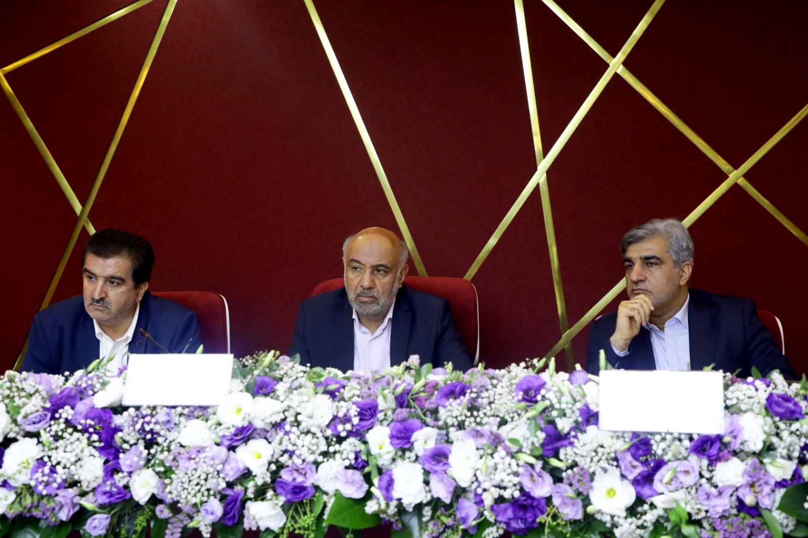 دوره مدیریت مدیرعامل و اعضای هیئت مدیره بانک رفاه کارگران به مدت دو سال تمدید شد
