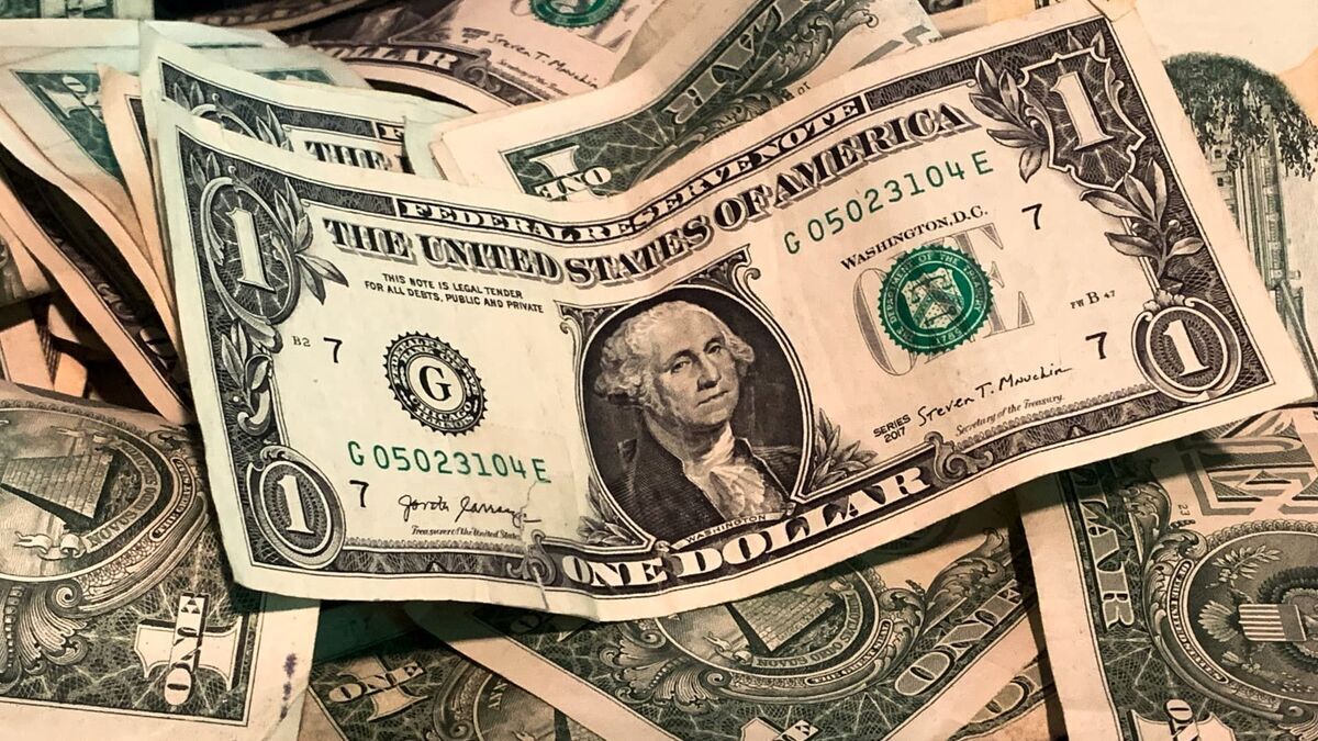 قیمت دلار امروز یکشنبه 26 بهمن 1404 / دلار در موقعیت خطرناک
