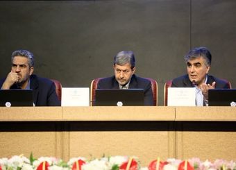 فرزین: نرخ کنونی دلار، نرخ ارز نیست، «نرخ ترس» است
