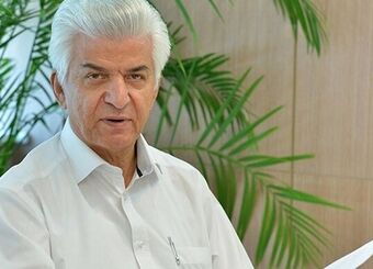 اقدام به موقع وزیر اقتصاد مانع از تعطیلی بنگاه ها در زمان جنگ شد