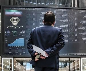 افت سنگین «خودرو» در دی ماه/ رشد چشمگیر قیمت‌ها در بورس
