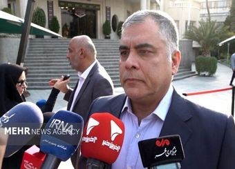 محسن پاک نژاد: افزایش قیمت بنزین سوپر تا ۵۰ هزار تومان