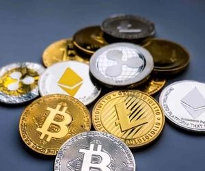 بازار ارزهای دیجیتال در پنجشنبه ۳۰ بهمن ۱۴۰۴ / بیت‌کوین پس از افت ماهانه سبزپوش شد
