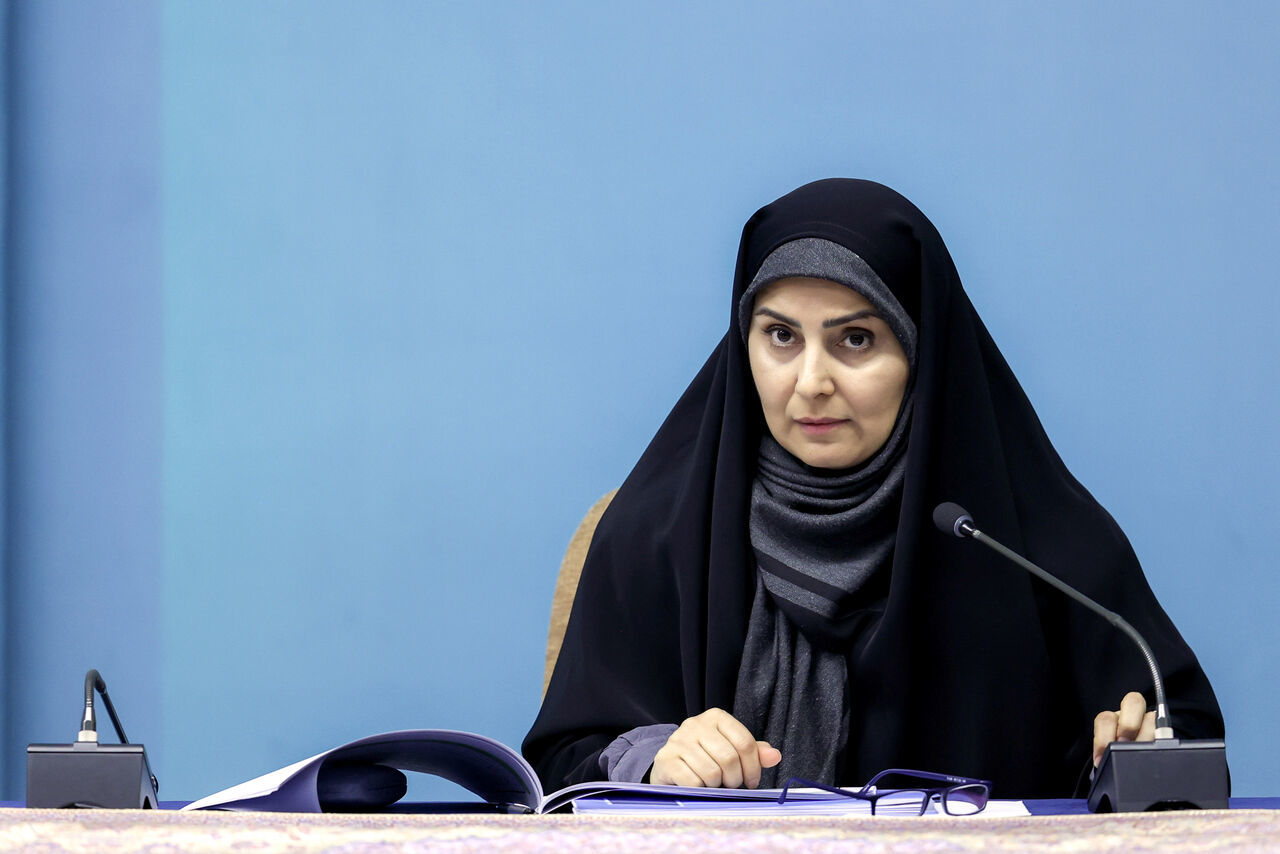 صادق: کریدورهای ترانزیتی محور تبدیل ایران به هاب لجستیک است