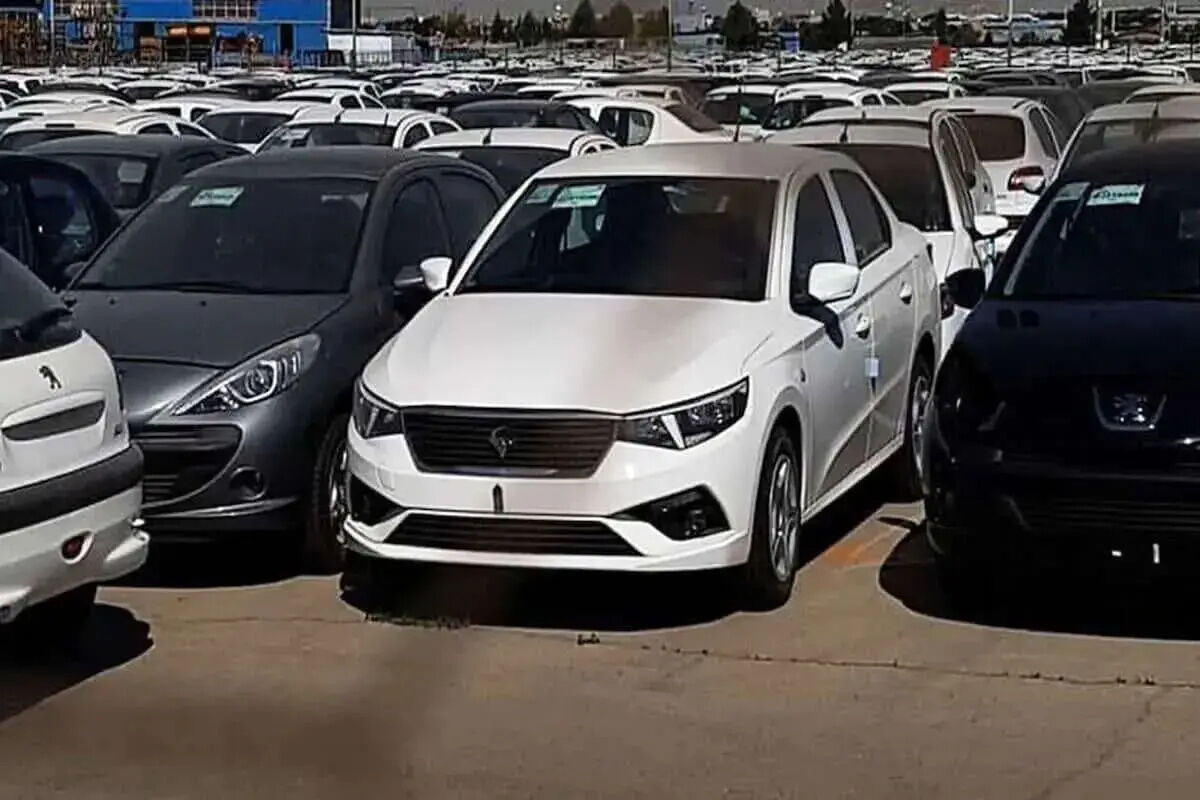 آخرین قیمت محصولات ایران خودرو امروز، یکشنبه 4 مردادماه