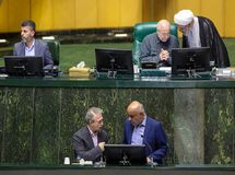 وزیر کار نتوانست به سوال قالیباف پاسخ بدهد