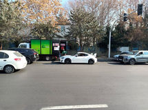 صف عجیب و طولانی برای بنزین سوپر ۸۳ هزار تومانی + فیلم
