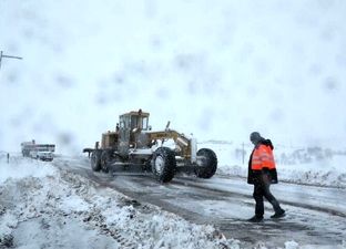 فعالیت سامانه بارشی در ۲۵ استان تا ۱۶ بهمن؛ آماده باش ۸۷۵۰ راهدار