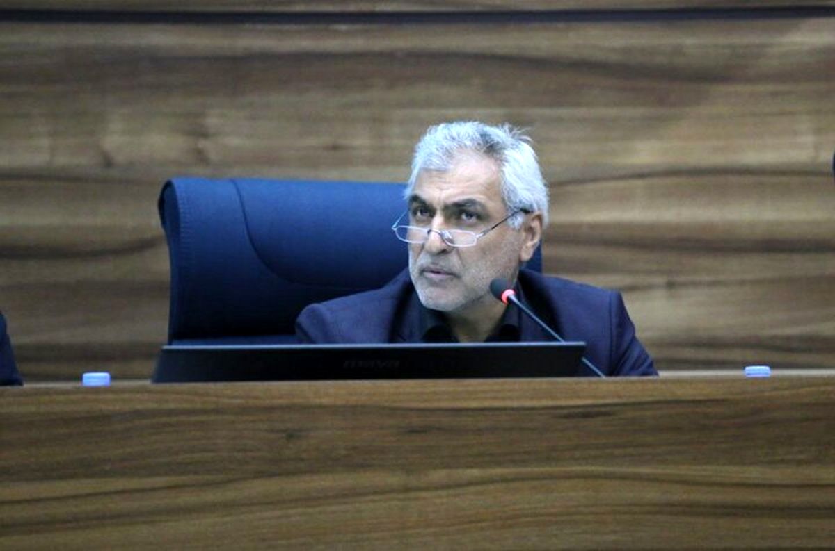 تشریح راه‌های رفع کسری بودجه؛ نفت ۶۰ دلاری را ۵۱ دلار فروختیم!

