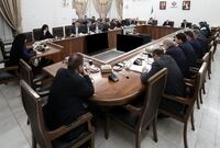 عارف در جلسه ستاد تنظیم بازار: نگذارید کالا‌ها را از قفسه فروشگاه‌ها جمع کنند