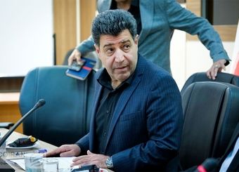 بانک‌هایی که باید منحل می‌شدند، همچنان فعالند!

