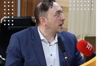 مرکز آمار اطلاعات لازم را برای محاسبه درآمد ناخالص ملی ندارد و آن را تخمین می‌زند