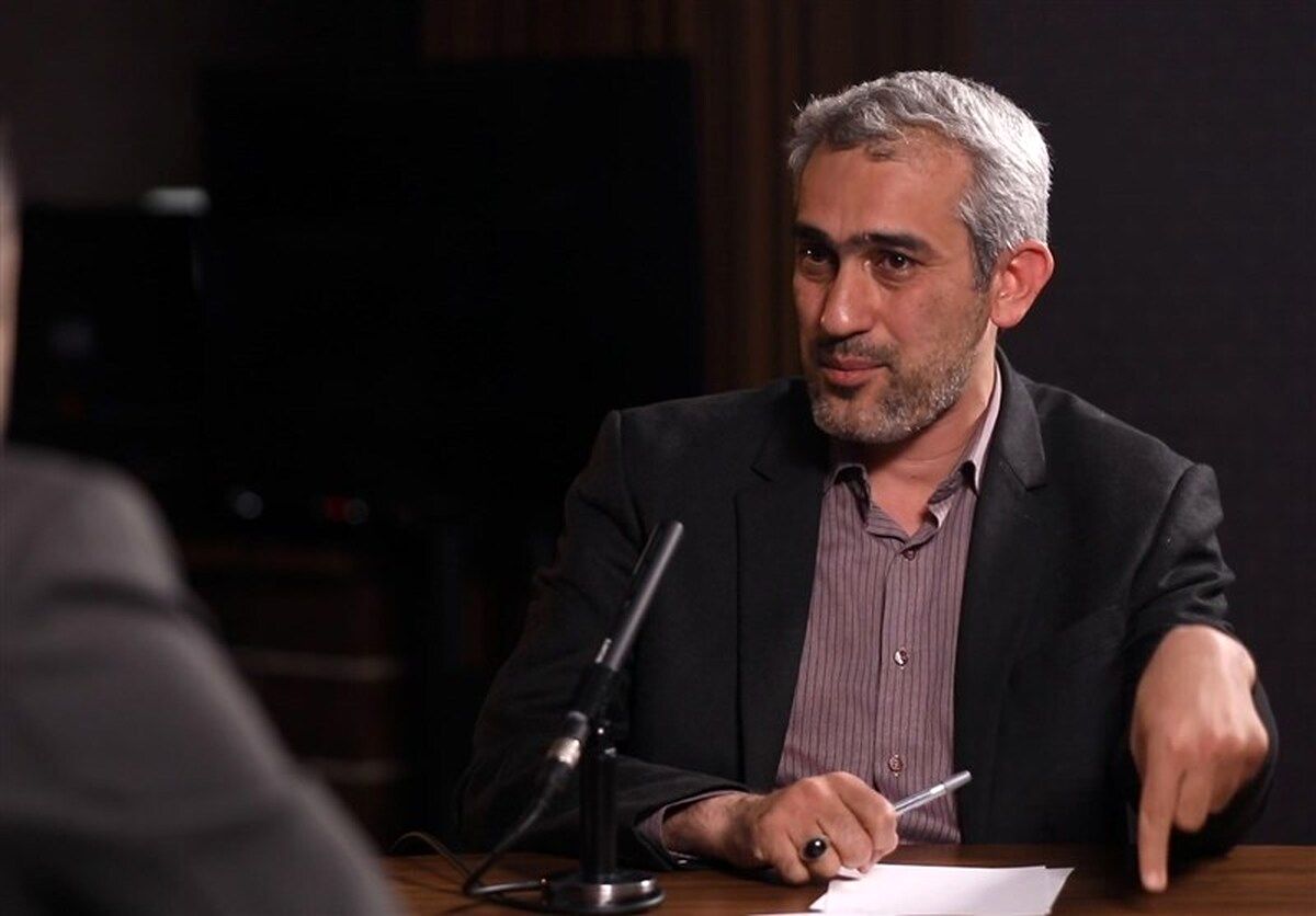 وزیر اقتصاد: ارز باید یک یا دو نرخ داشته باشد
