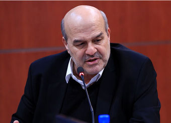 عیسی کلانتری: آمار اشتباه برخی وزرا برای دولت هزینه آفرین است
