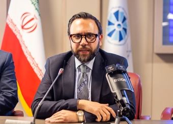 فرش دستبافت در سال ۷۳ به تنهایی حدود ۴۵ درصد صادرات غیرنفتی کشور را داشت/از ۲ میلیارد دلار رسیدیم به چهل میلیون دلار