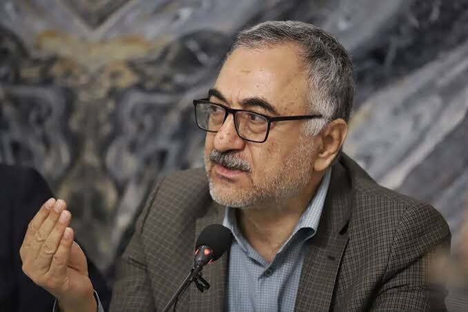 ۵۰ درصد ظرفیت صنعتی کشور خالی است / برای توسعه اقتصاد نباید معطل سرمایه خارجی ماند
