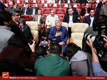 حاشیه‌های اعتراض کارگران به وزیر کار روحانی/ کارگران: روحانی با کلید کارگران رئیس‌جمهور شد، اما هیچ توجهی به این قشر ندارد!