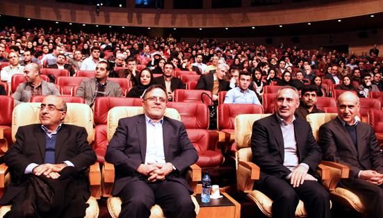 دلیل عدم برگزاری مجمع عمومی بانک مرکزی کارنامه ضعیف دولت است/ دولت دستاوردی به جز کاهش تورم ندارد که به‌ آن افتخار کند