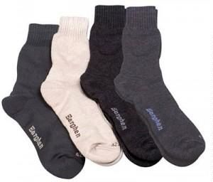 دولت روحانی رکورد واردات جوراب وساپورت را شکست/ واردات 449 هزار دلاری جوراب در 10 ماهه اول سال 94