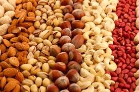 کاهش 90 درصدی خرید آجیل شب عید/ دولت چرا بادام زمینی و تخمه وارد می‌کند؟