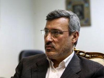 رسانه‌هایی که اتصال به سوئیفت را دروغ می دانند نمایندگان خود را به بانک‌ها بفرستند