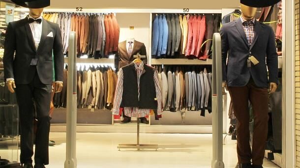 قاچاق روزانه 142 کانتینر لباس ترکیه‌ای به داخل کشور
