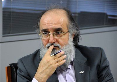 تیم اقتصادی دولت اعتقادی به سیاستهای اقتصاد مقاومتی ندارد/ اقتصاد مقاومتی یک موضوع ملی است