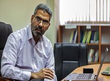 دولت یازدهم کشور را معتاد به فروش نفت خام کرد/ خام فروشی نفت با اقتصاد مقاومتی در تناقض است