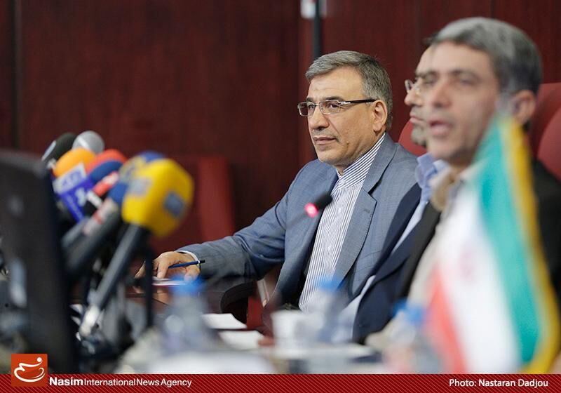 طیب‌نیا یک بازنشسته با مدرک فوق دیپلم ساختمان را معاون خود کرد/ در ساختمان باب همایون چه خبر است؟