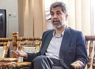 سینکی: روحانی حتما در یک سال باقی مانده تیم اقتصادی خود را عوض کند/ کنترل تورم بدون خروج از رکود فایده‌ای ندارد