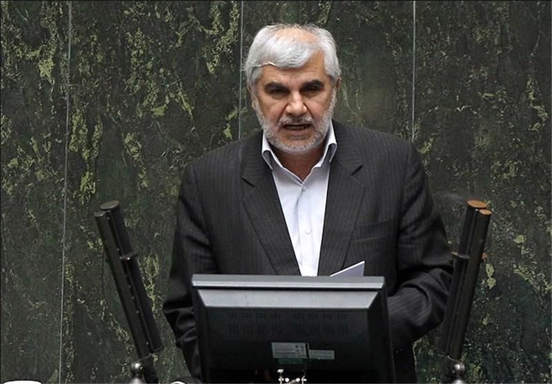کرباسیان باید درباره فساد سیستمی در گمرک پاسخگو باشد/ رئیس کل گمرک به وعدههای خود برای مبارزه با قاچاق عمل نکرد