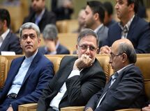 طرح 50 میلیونی بانک مرکزی تورم را با شتاب بیشتری باز می‌گرداند/ بحران بدهی‌ها در راه است