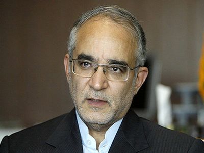 مصری: ربیعی با تفییرات پی در پی "شستا" را به هم ریخته است / وزیر کار یک فرد نجومی بگیر را رئیس هیات مدیره تامین اجتماعی کرده است