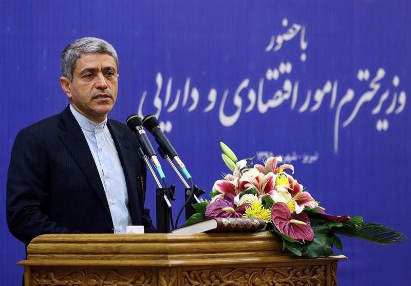 با انبوهی از جوانان جویای کار مواجه‌ایم/ شرایط کار برای آنان فراهم نیست