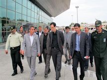 چرا این مدیر عباس آخوندی باید برکنار شود؟