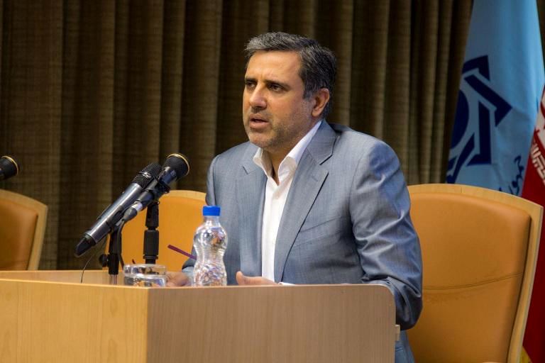 تک نرخی شدن ارز نیمه دوم امسال محقق می شود