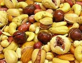 افزایش بی سابقه قیمت خشکبار/ بادام هندی 150 درصد و نخودچی 130 درصد گران شدند