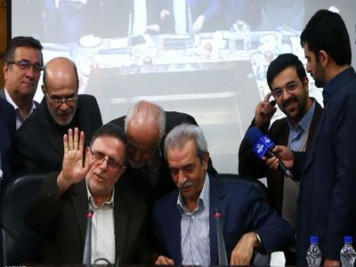 بازنشستگانِ از کارافتاده در بانک مرکزی!