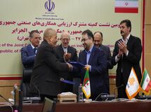 شراکت همزمان پژو با ایران خودرو و سایپا غیرقانونی است/ ایران خودرو و سایپا برای آب خوردن هم باید از پژو اجازه بگیرند