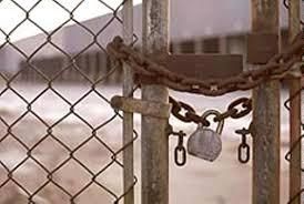 وضعیت صنعت فولاد در 48 سال گذشته به این افتضاحی نبوده است/ بعید می‌دانم تولیدکننده‌ای تا پایان سال باقی بماند