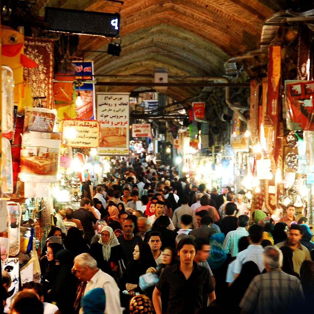روزنامه حامی دولت: اگر مسئولان دولتی یک بار خرید کنند، میفهمند تورم تکرقمی نیست