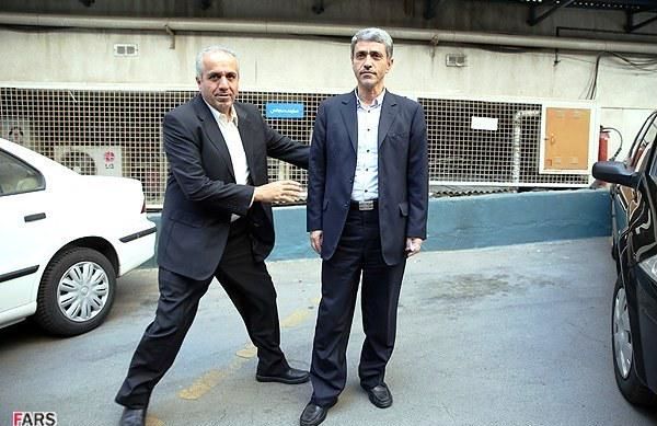 وزیر اقتصاد: برای پرداخت یارانه نقدی به مردم از جیبمان پول میدهیم!/ درآمد دولت از هدفمندی 31 هزار میلیارد تومان است